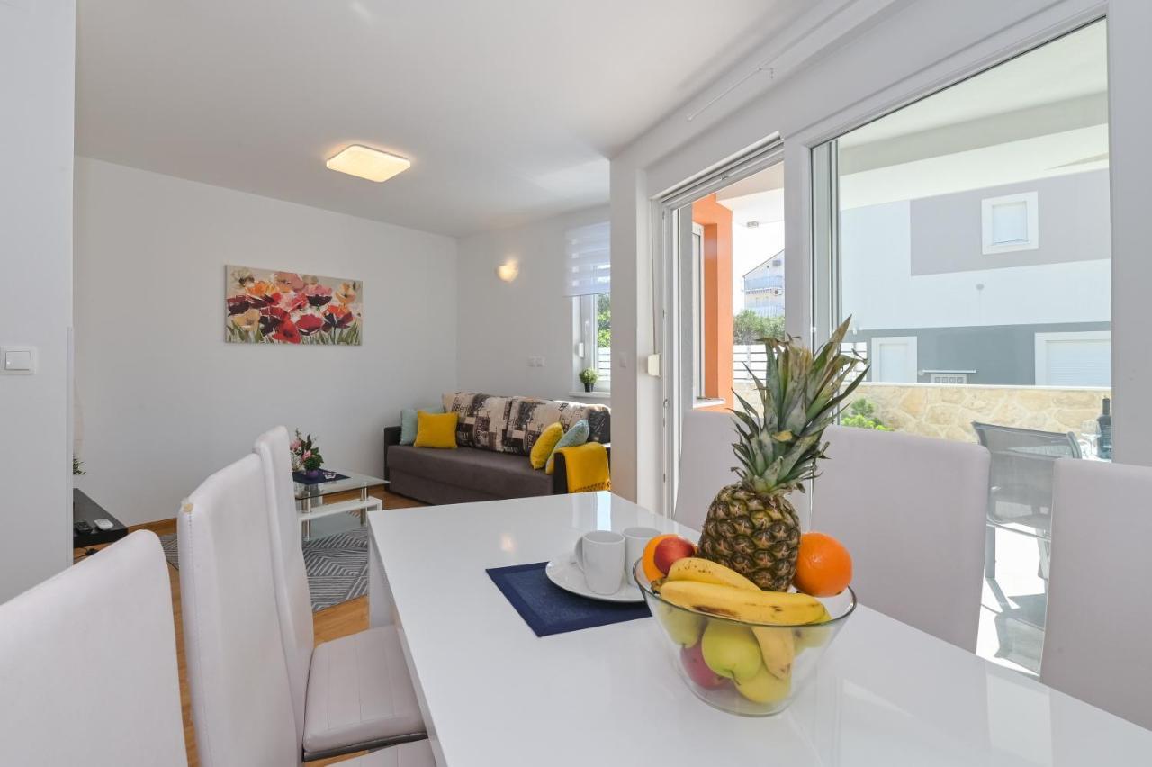 Apartment Funtastic With Private Pool Новаля Екстериор снимка