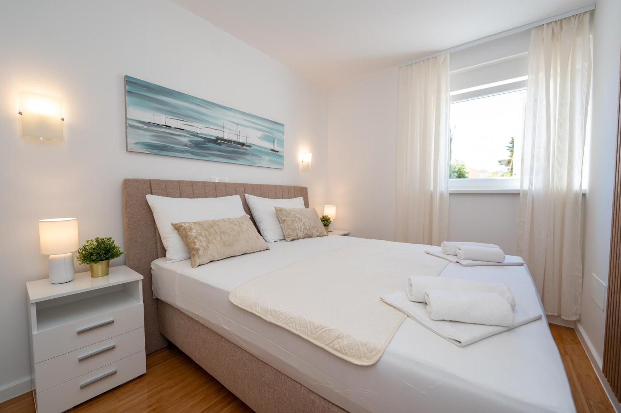Apartment Funtastic With Private Pool Новаля Екстериор снимка