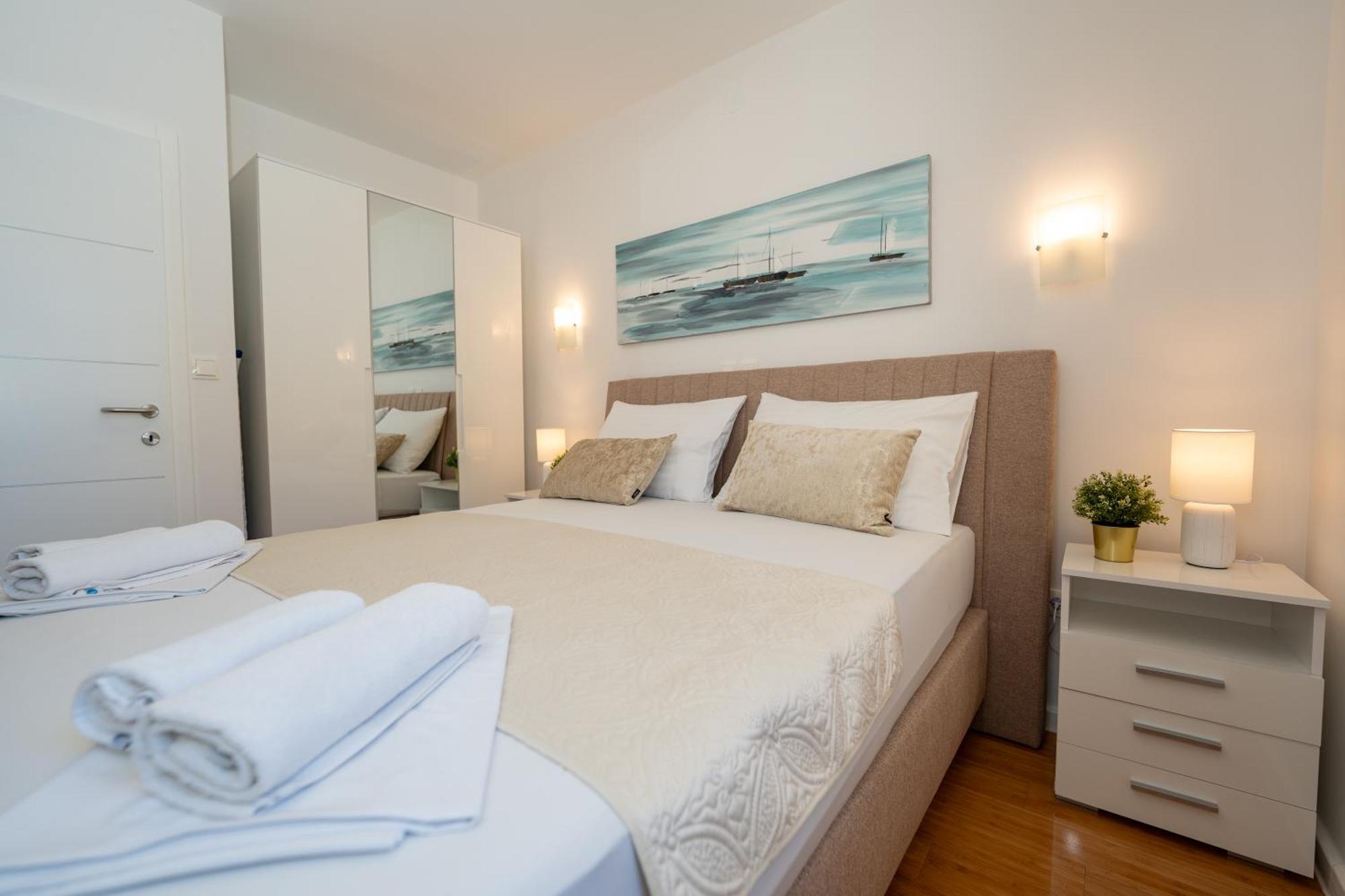 Apartment Funtastic With Private Pool Новаля Екстериор снимка